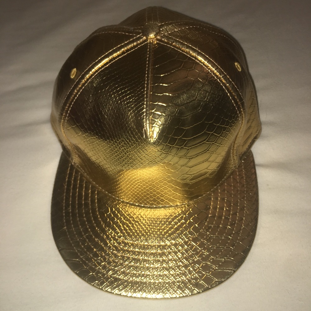 Gold Kid Rapper Hat. - Picture 2 of 3